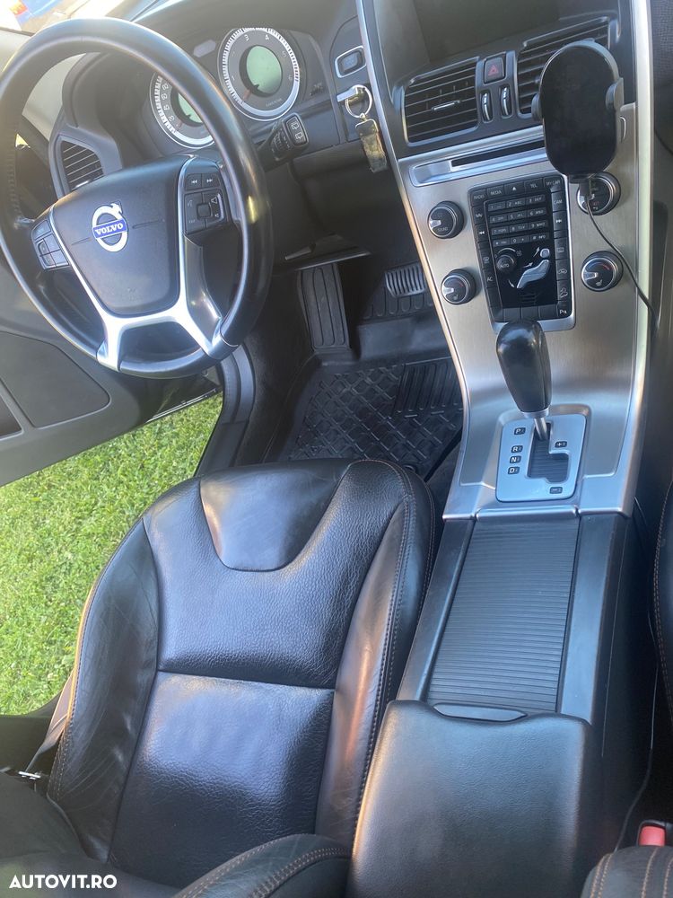 Volvo XC 60 D5 AWD Summum - 37