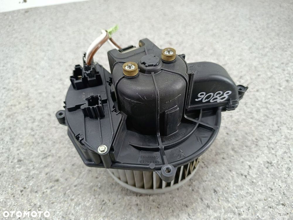 WENTYLATOR NAWIEWU CITROEN BERLINGO II 5E2228200 5E2228700 NRF  DENSO - 2