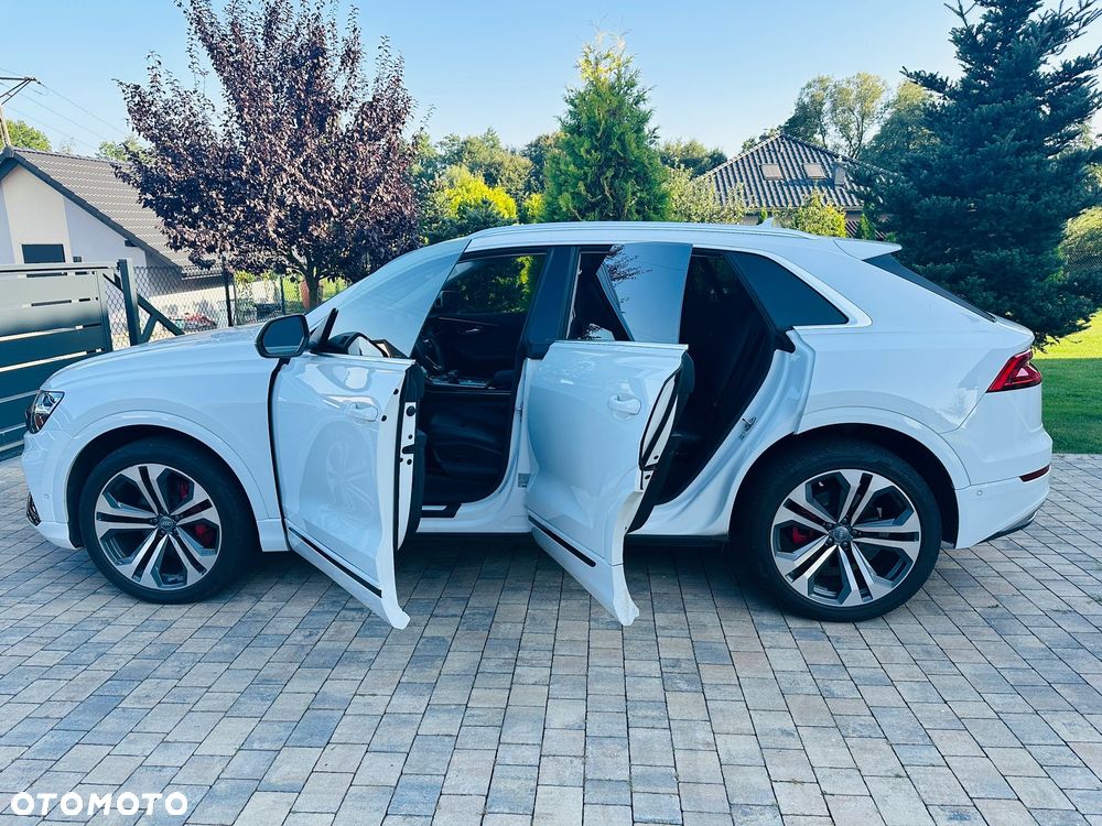 Audi Q8 55 TFSI mHEV Quattro Tiptronic - 8
