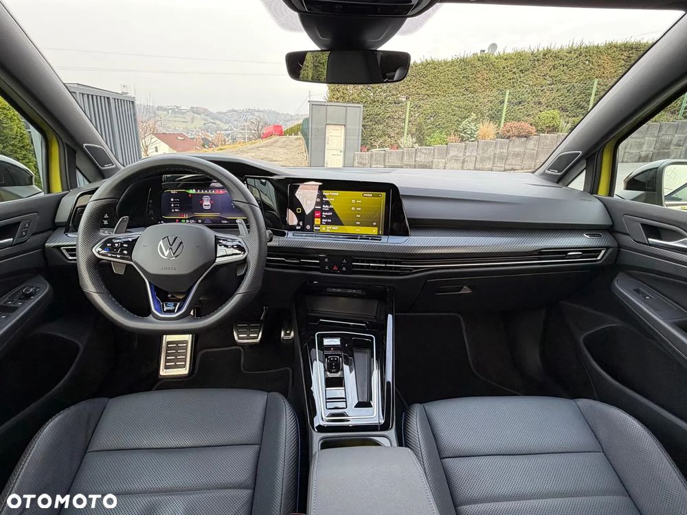 Volkswagen Golf - 26