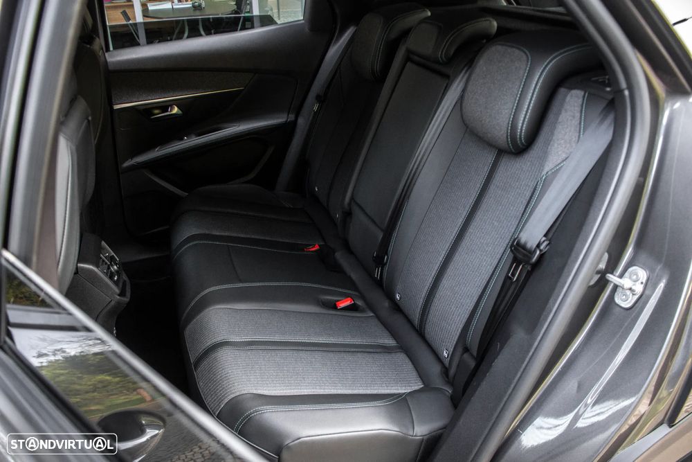 Peugeot 3008 1.6 Hybrid Allure e-EAT8 - 30