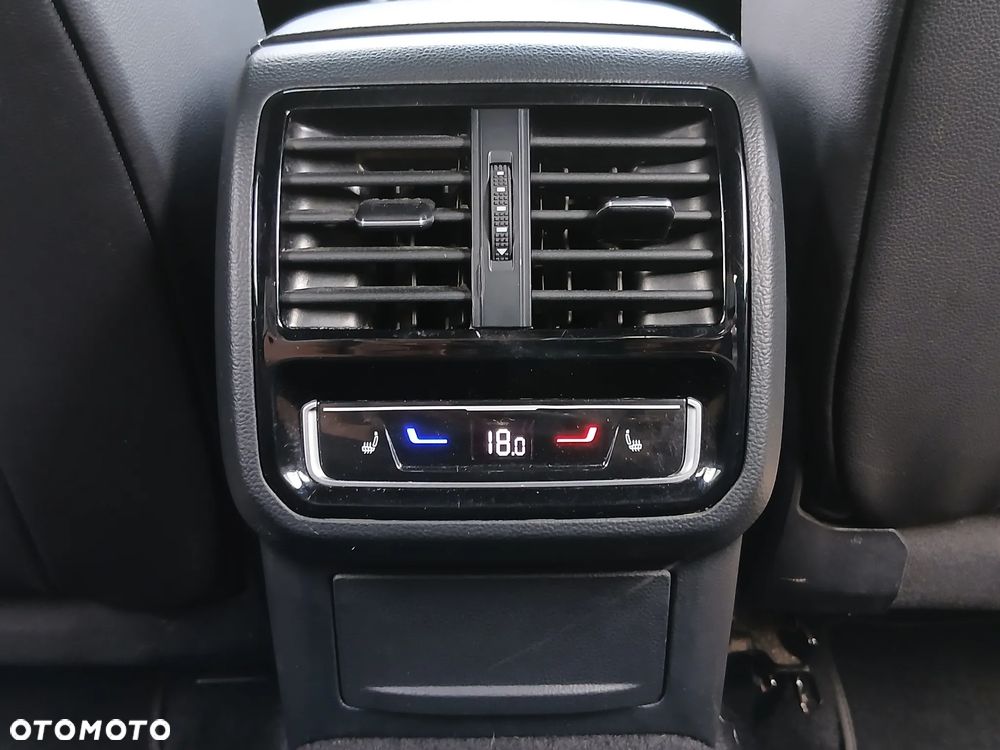 Volkswagen Arteon 2.0 TSI R-Line DSG - 23