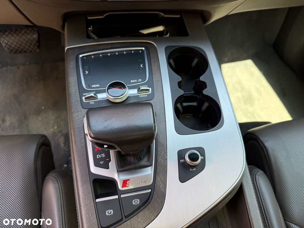 Audi Q7 - 18