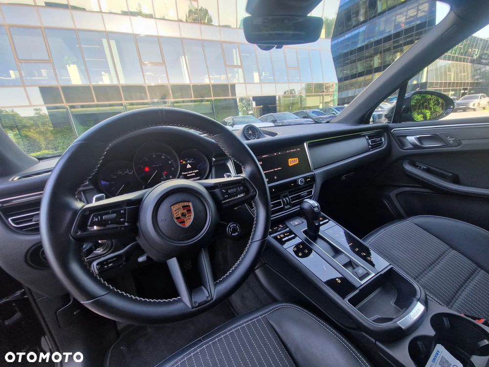Porsche Macan T - 17