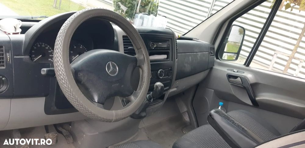 Mercedes-Benz Sprinter - 5