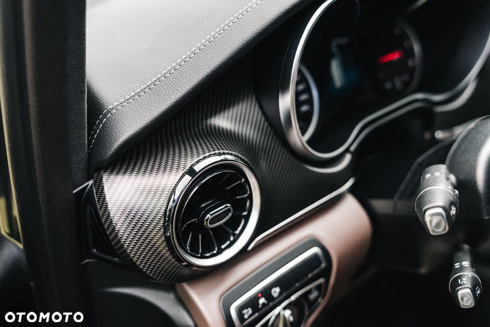 Mercedes-Benz Klasa V - 35