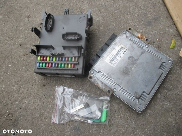 ESPACE IV KOMPUTER KARTA BLOKADA SKRZYNKA 2.2DCI - 1