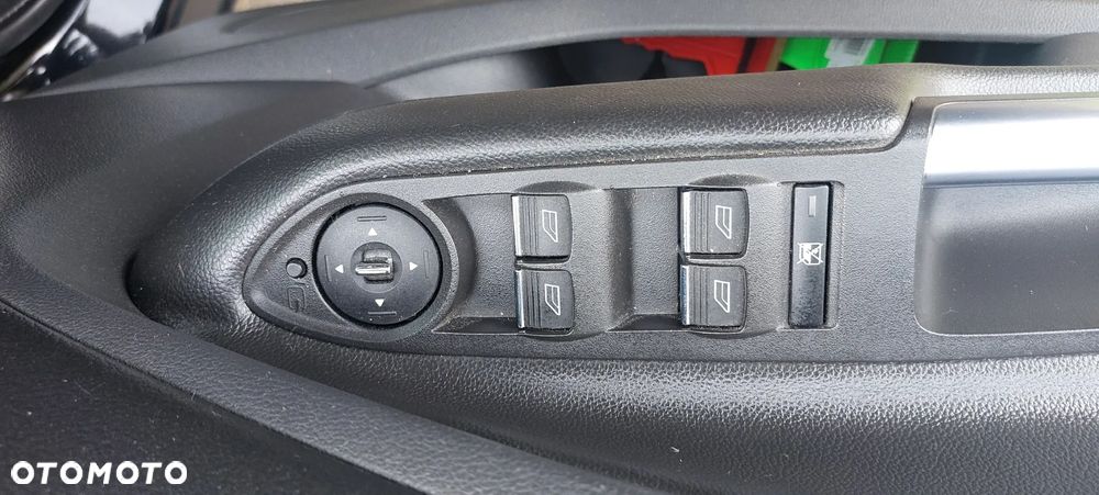 Ford Kuga 2.0 TDCi Individual - 5