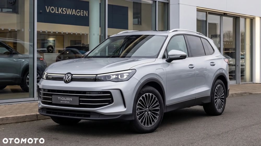 Volkswagen Tiguan 2.0 TSI 4Mot Elegance DSG - 2