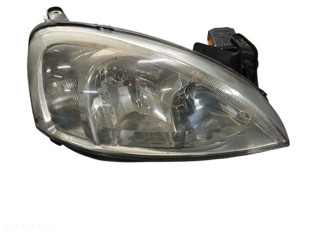 LAMPA PRAWA PRZEDNIA OPEL CORSA C - 1