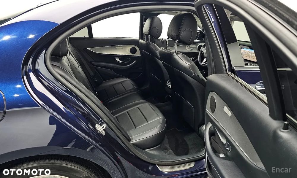 Mercedes-Benz Klasa E 300 d 9G-TRONIC Avantgarde - 18