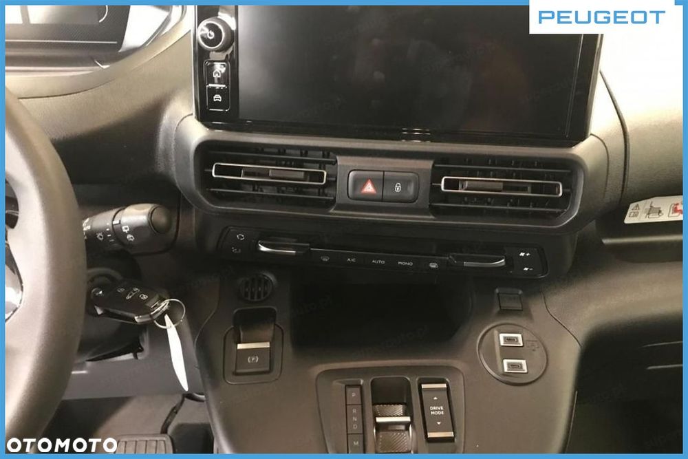 Peugeot Partner Van L2H1 Zabudowa Brygadowa EAT8 1.5 130KM - 9