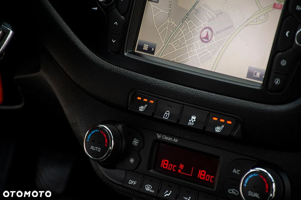 Kia Ceed 1.6 CRDi 136 ISG Platinum Edition - 24