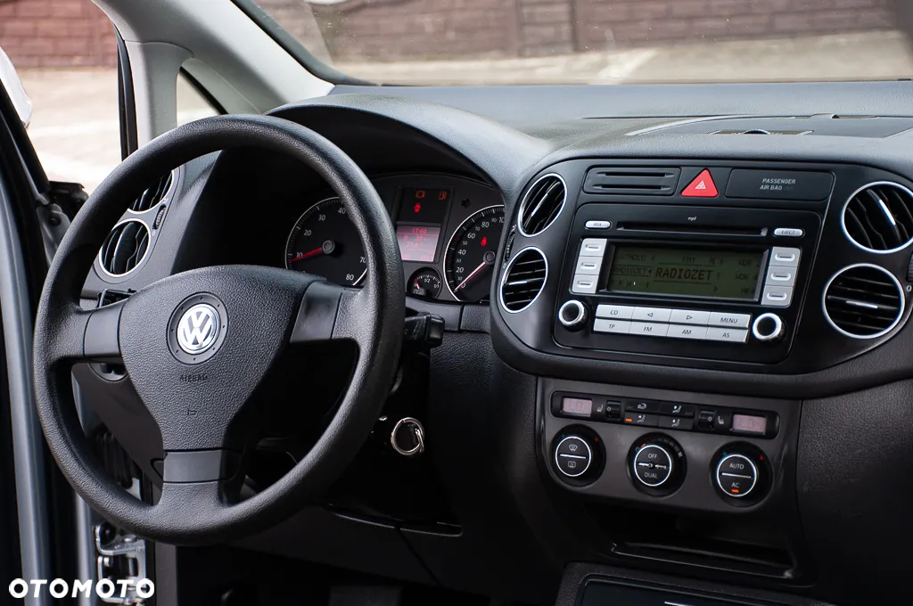 Volkswagen Golf Plus 1.6 Edition - 26
