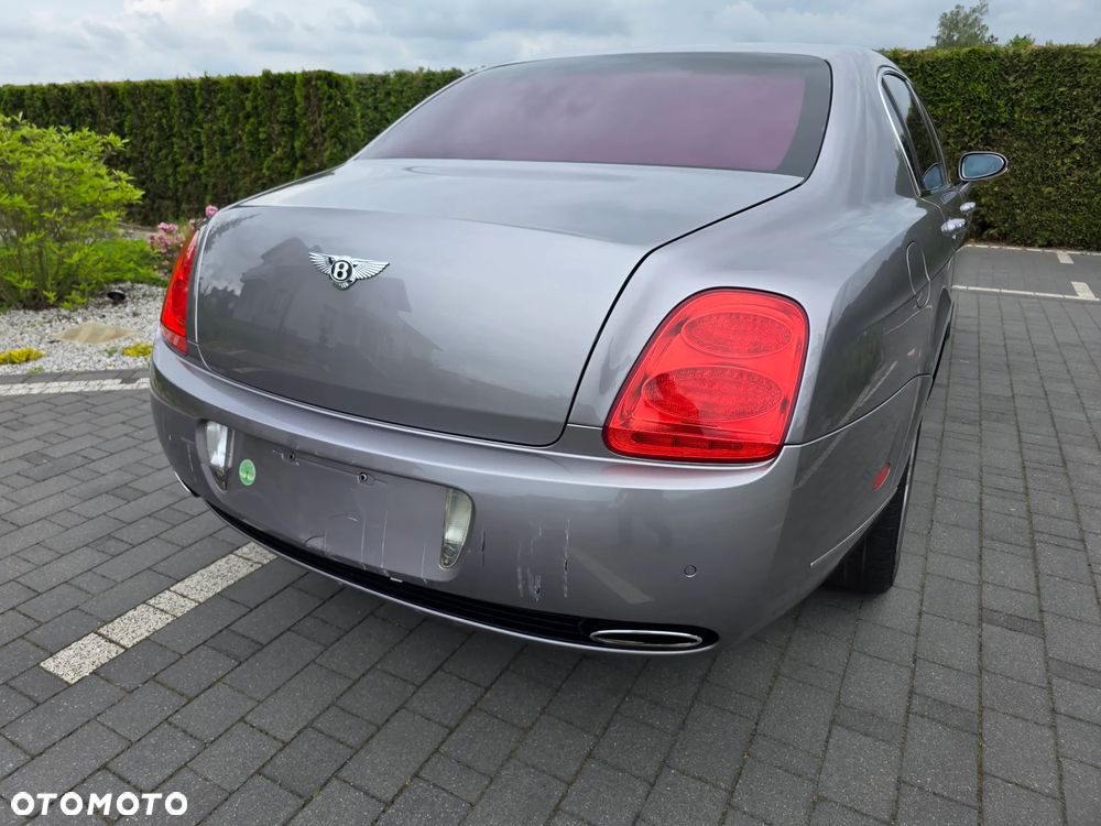 Bentley Flying Spur - 30