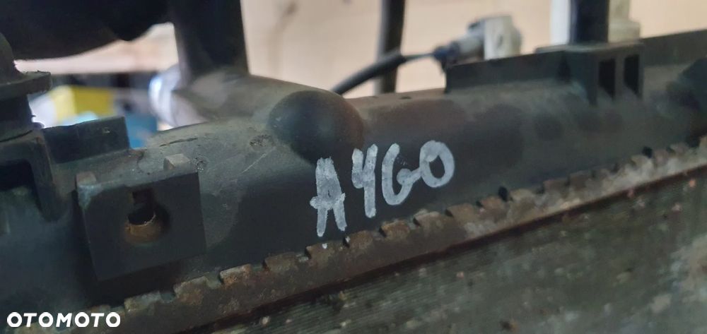 Pas przedni chłodnica wentylator Toyota Aygo I 1.0 - 11