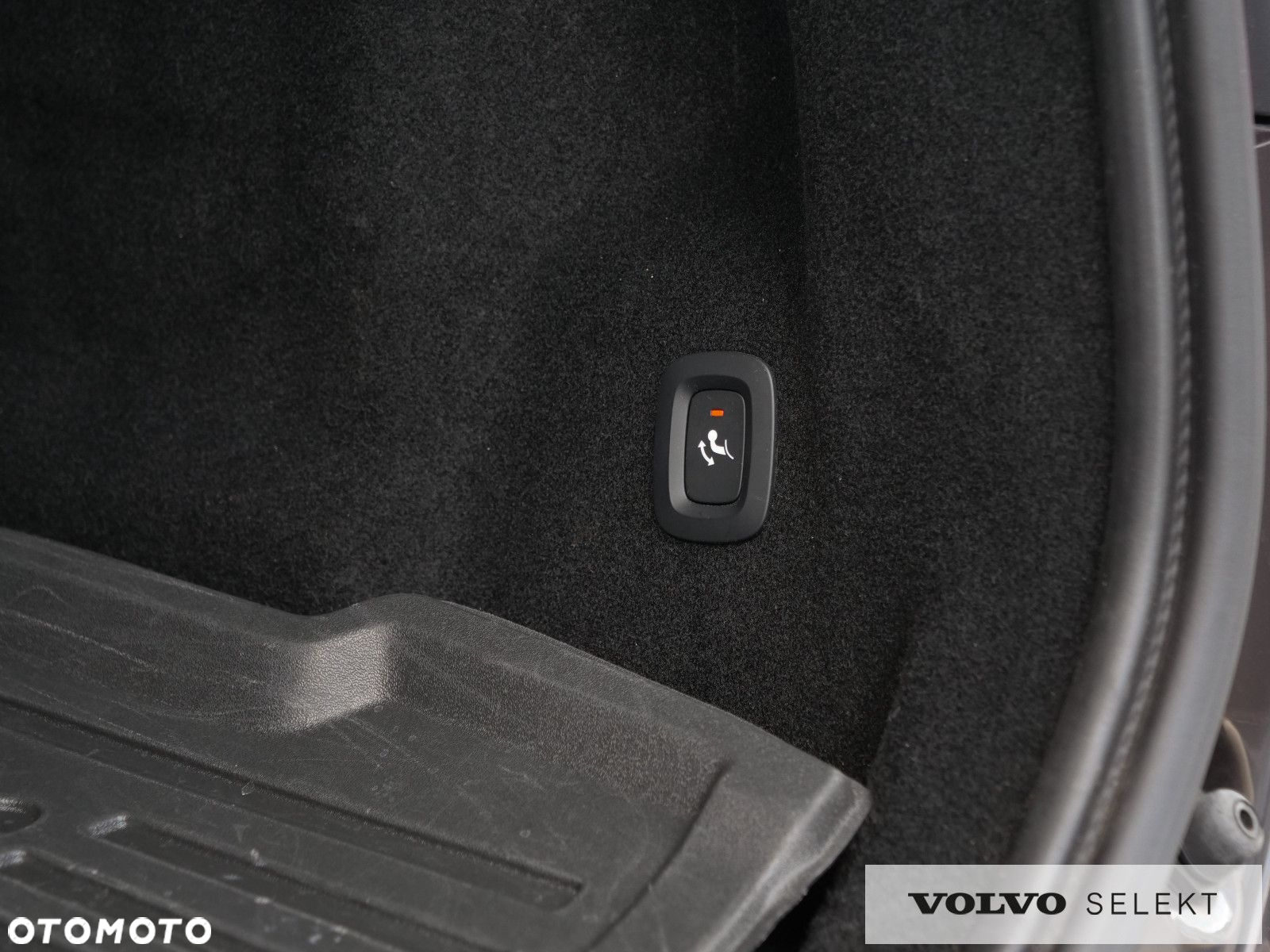 Volvo XC 60 - 38