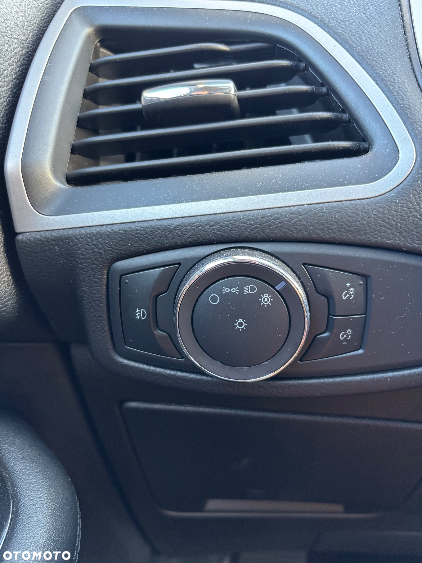 Ford Edge - 12