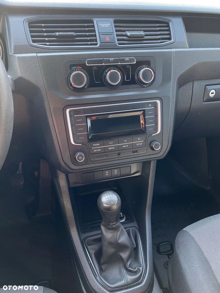 Volkswagen CADDY 2,0 TDI 102 KM L1 niski przebieg - 35