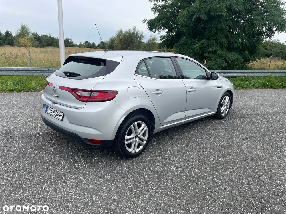 Renault Megane 1.3 TCe FAP Techno EDC - 6