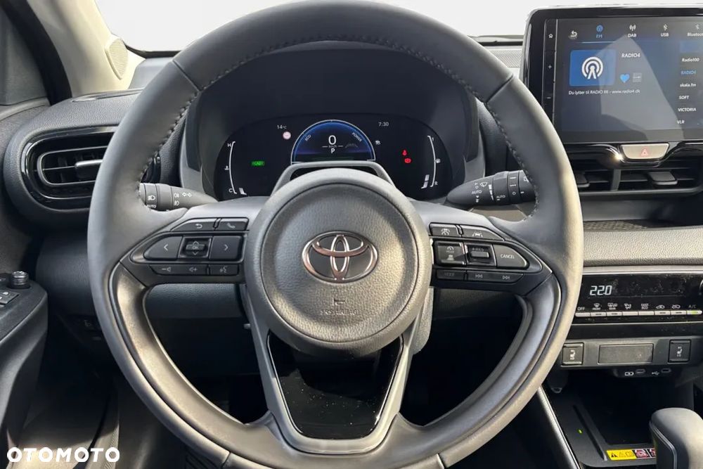 Toyota Yaris Hybrid 1.5 Style - 17