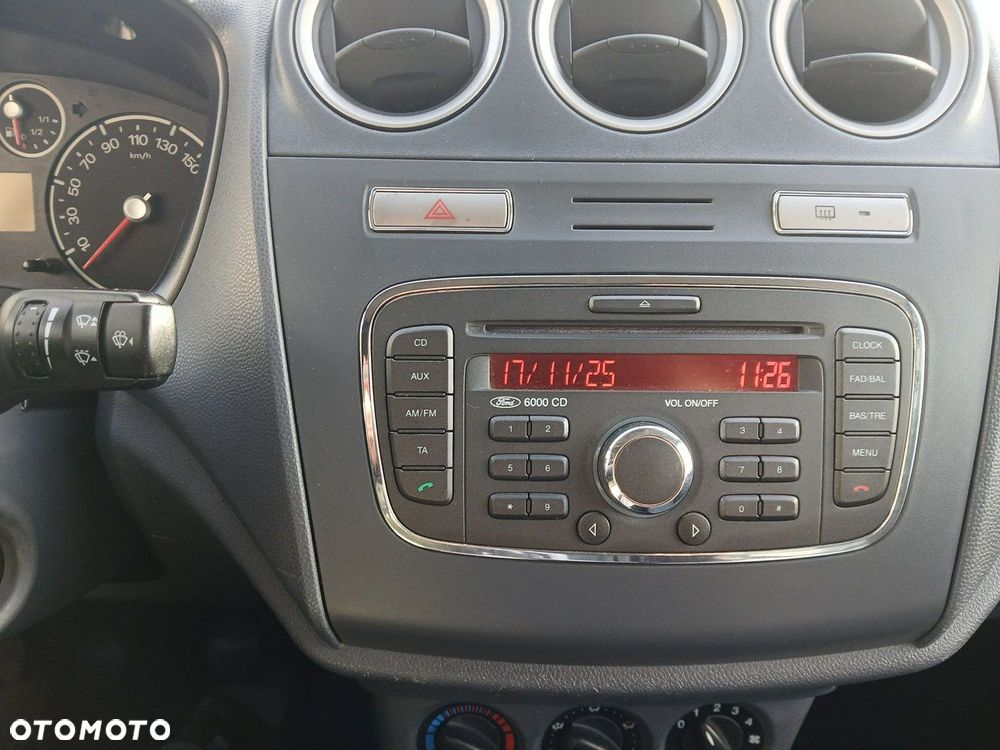 Ford Transit Connect - 22