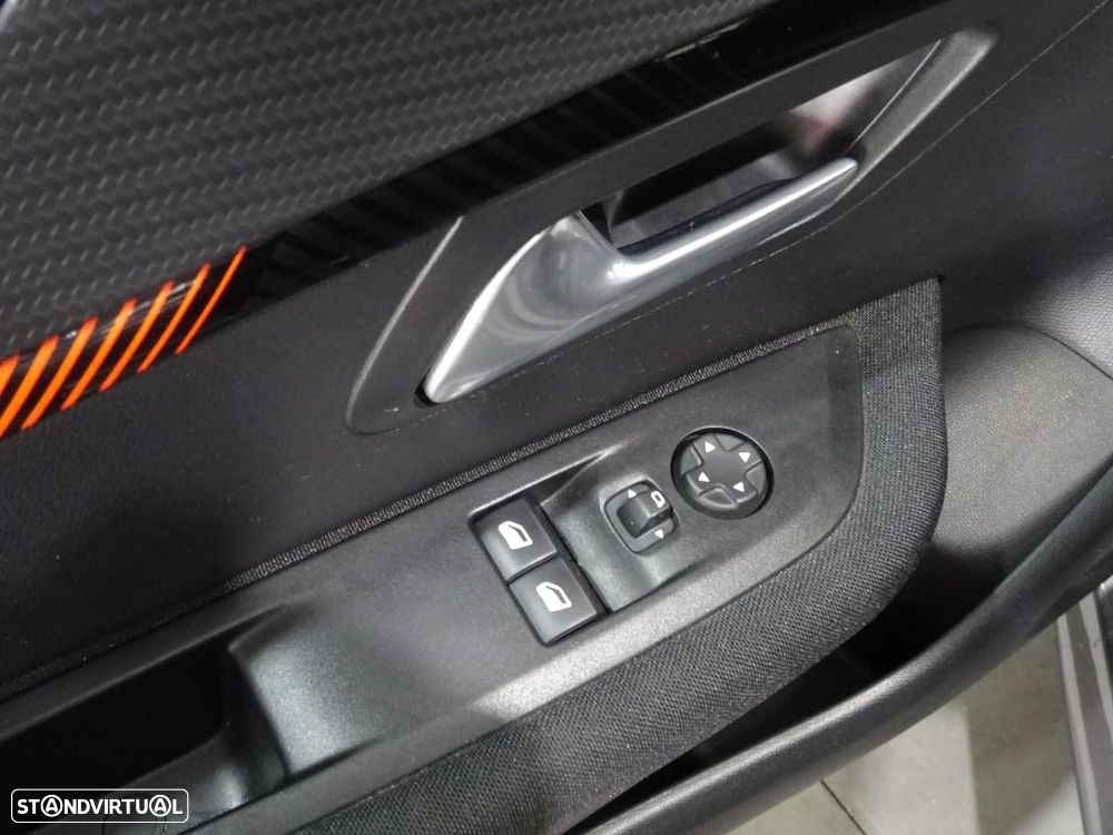 Peugeot 208 1.2 PureTech Active - 9