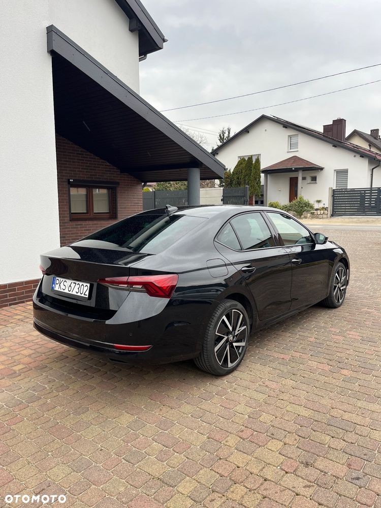 Skoda Octavia 1.4 TSI DSG Clever - 5