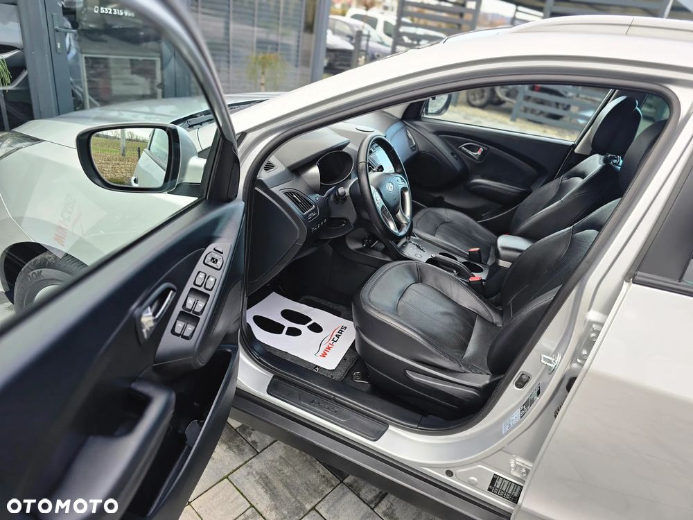 Hyundai ix35 2.0 CRDi 4WD Automatik Premium - 24