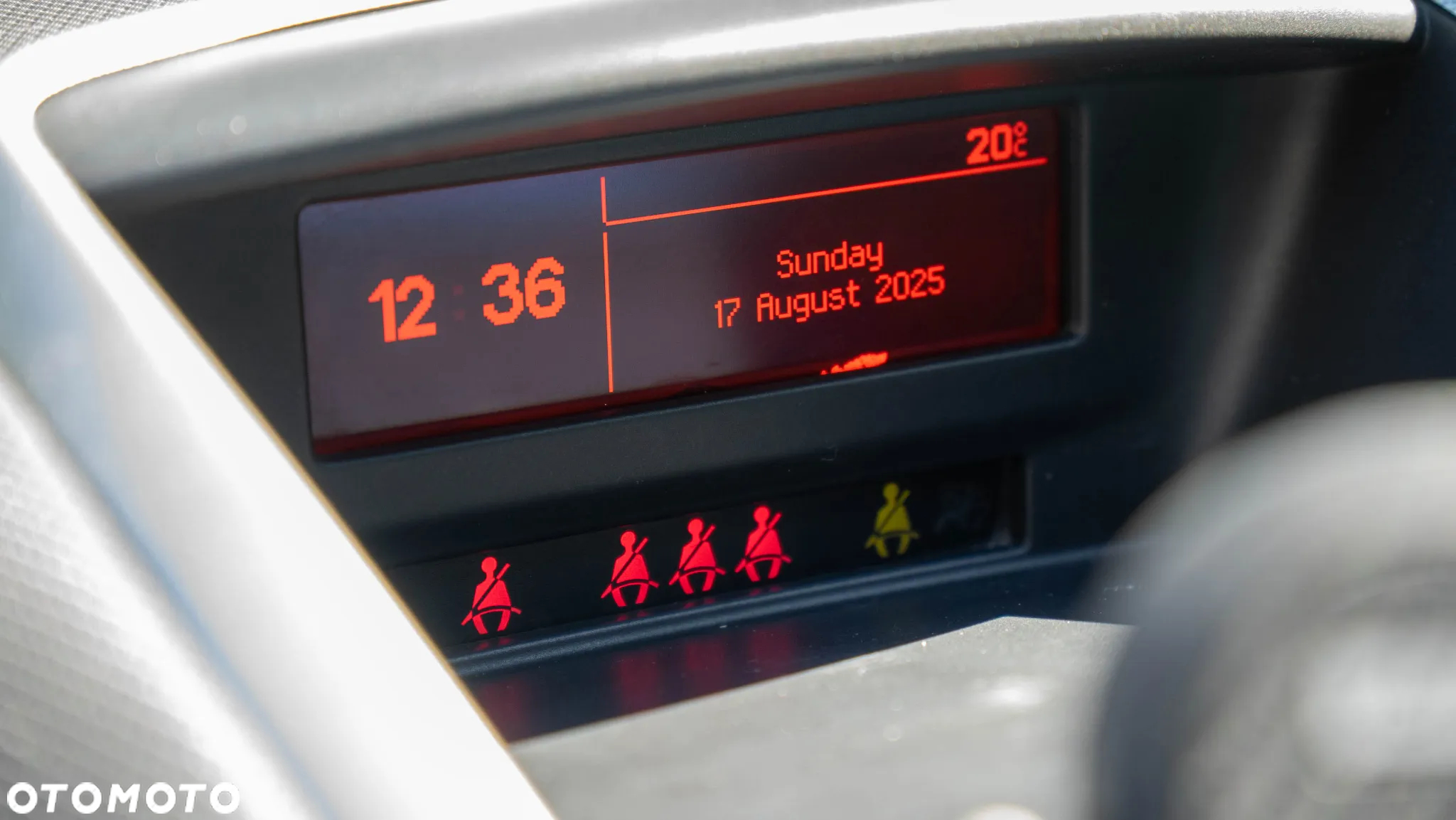 Peugeot 207 1.4 16V Presence - 16