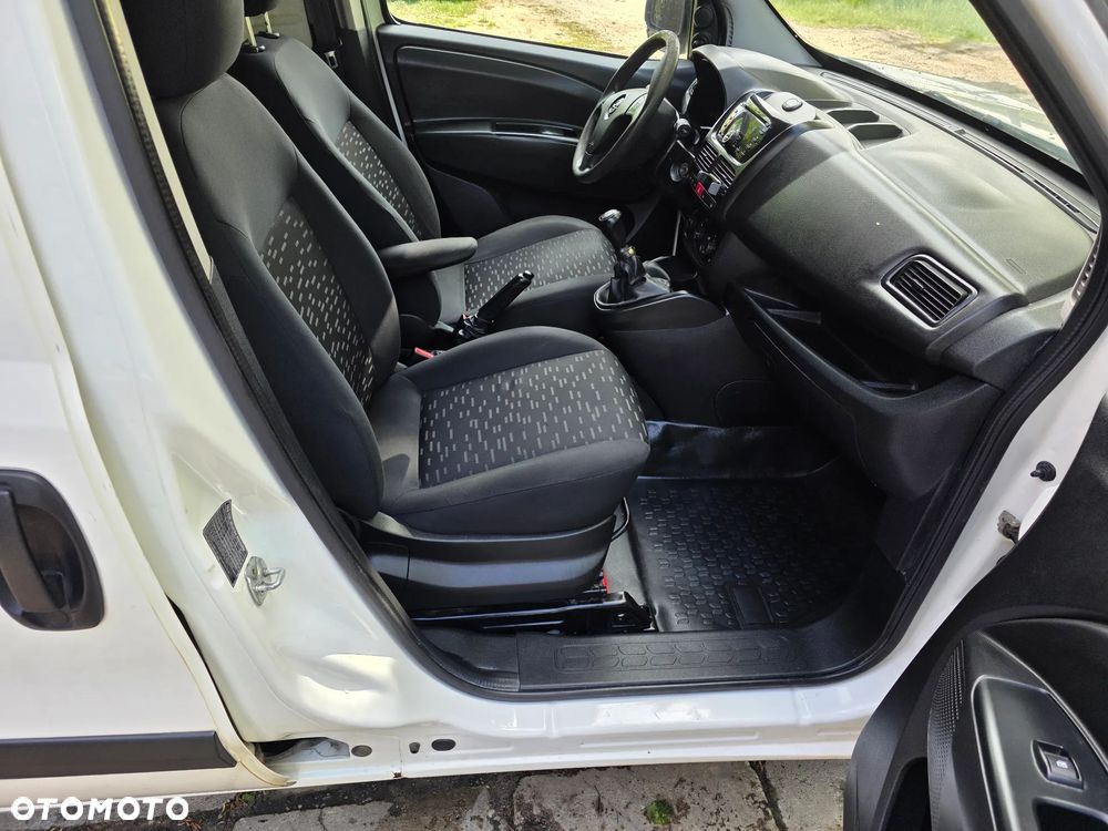 Renault Clio 1.5 dCi Energy Alize - 26