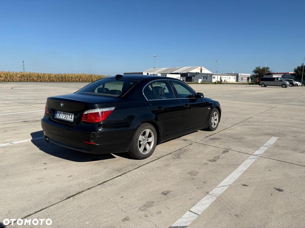 BMW Seria 5 520d - 5