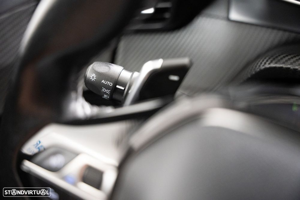 Peugeot 2008 1.2 PureTech Allure EAT8 - 12