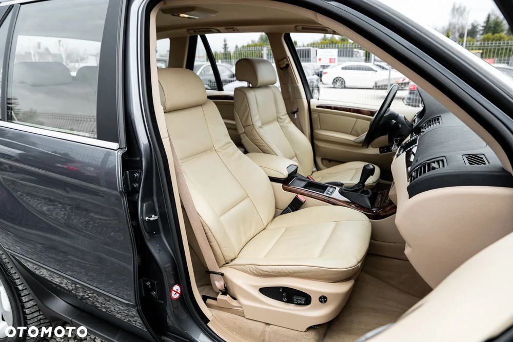 BMW X5 3.0 i Edition Exclusive - 22