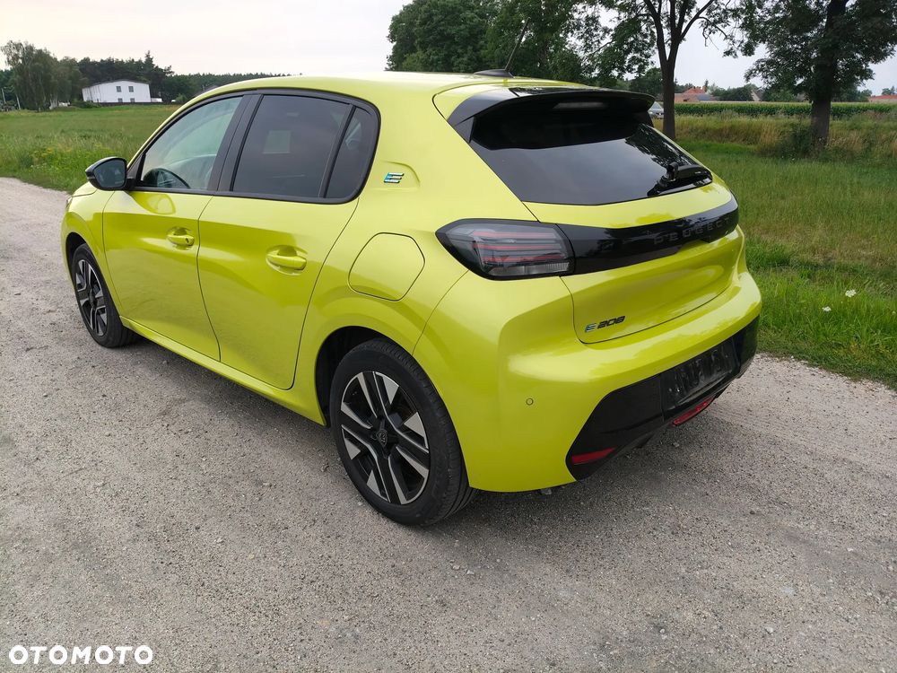 Peugeot 208 - 7