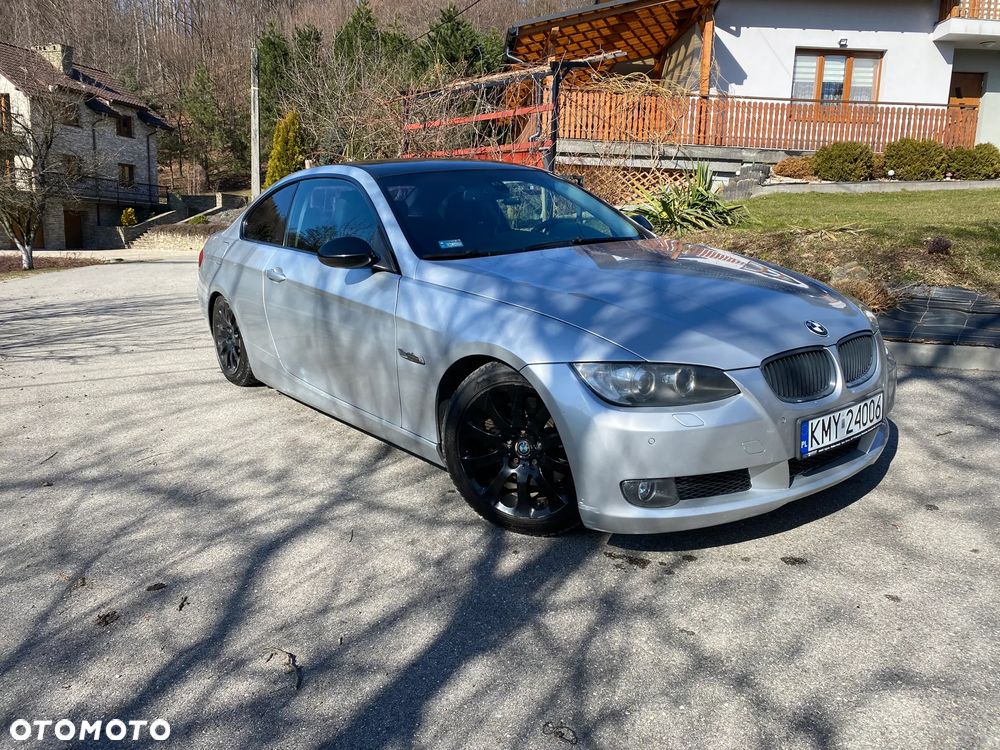 BMW Seria 3 325i - 2