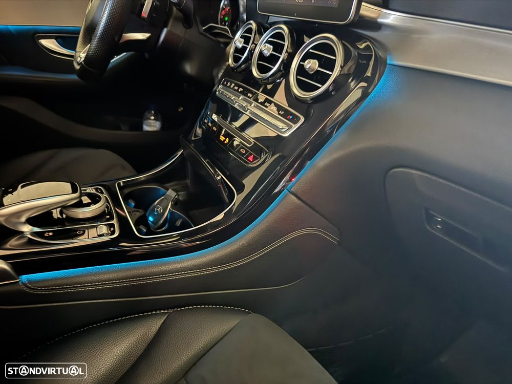 Mercedes-Benz GLC 220 d 4Matic 9G-TRONIC AMG Line - 32