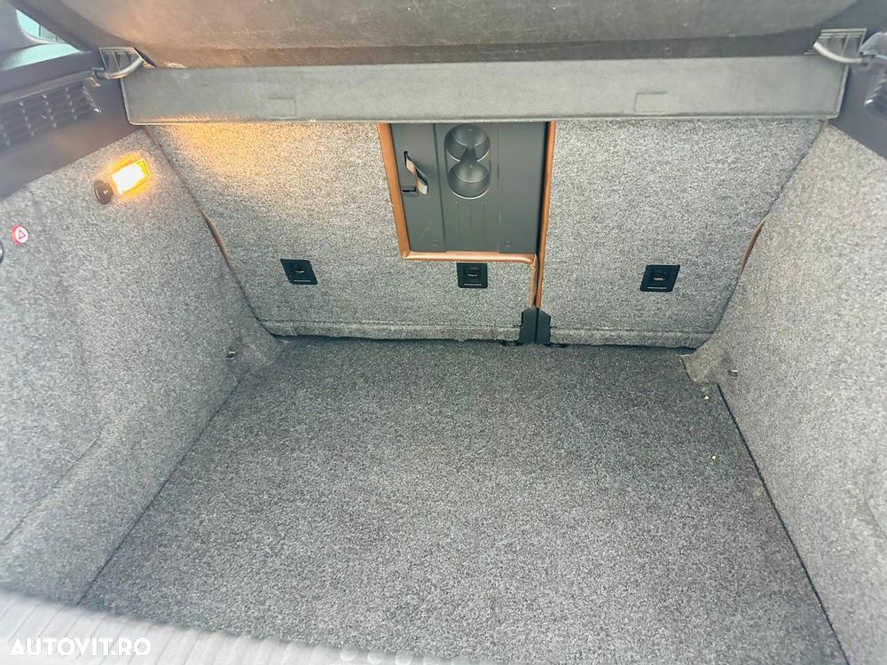 Volkswagen Tiguan 2.0 TDI DPF BlueMotion Technology Cup Sport & Style - 22