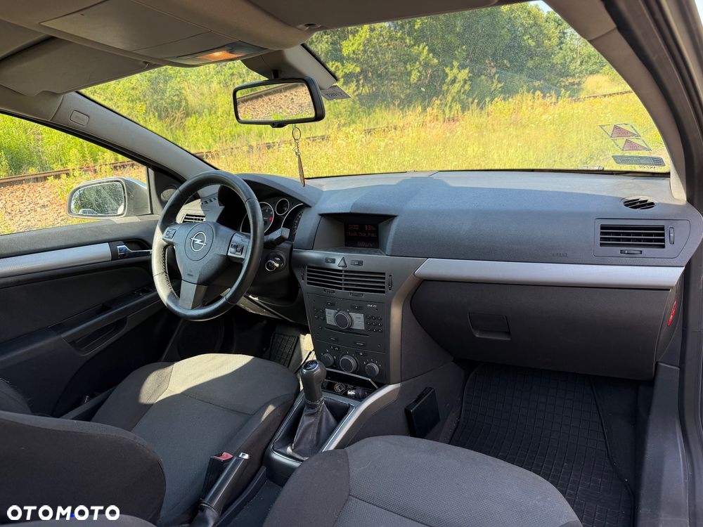Opel Astra 1.4 GL - 10