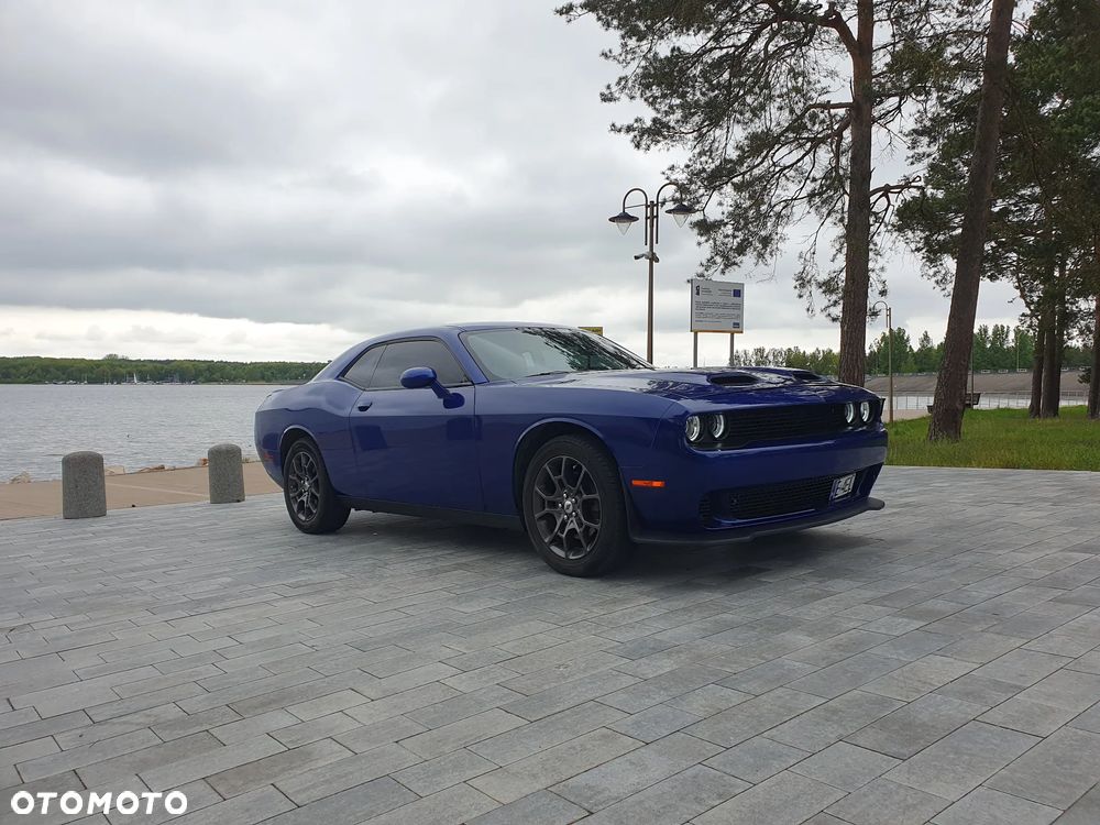 Dodge Challenger - 6