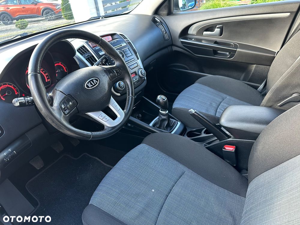Kia Ceed 1.6 Comfort - 13