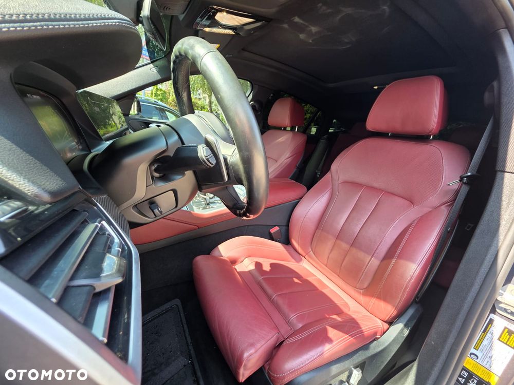 BMW X6 M60i xDrive - 23
