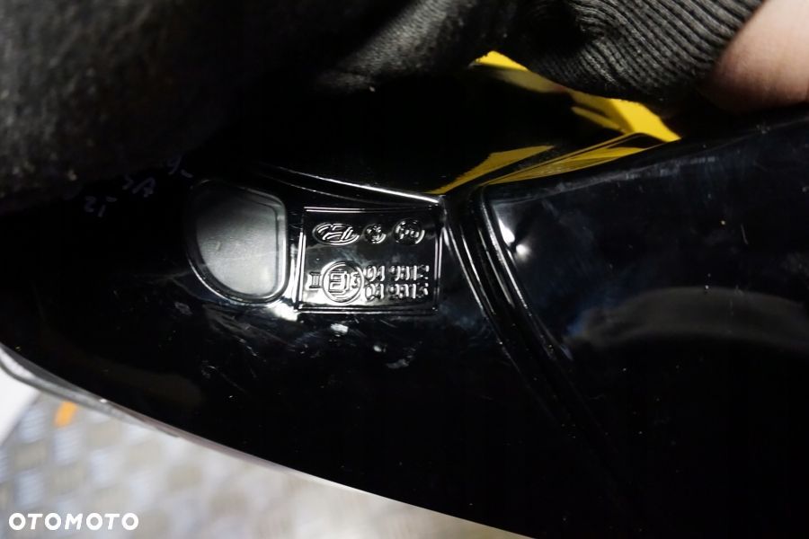 HYUNDAI SANTA FE 2019 2020 2021 2022 Lusterko Zewnętrzne Lewe 10 Pin USA - 12