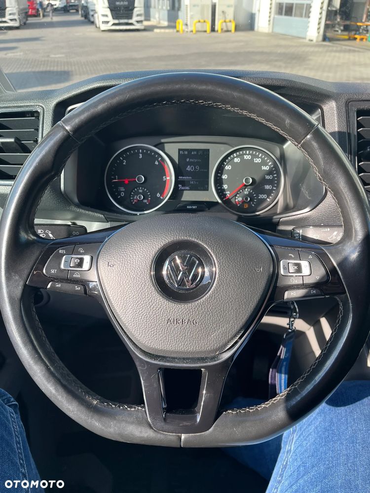 Volkswagen CRAFTER - 16