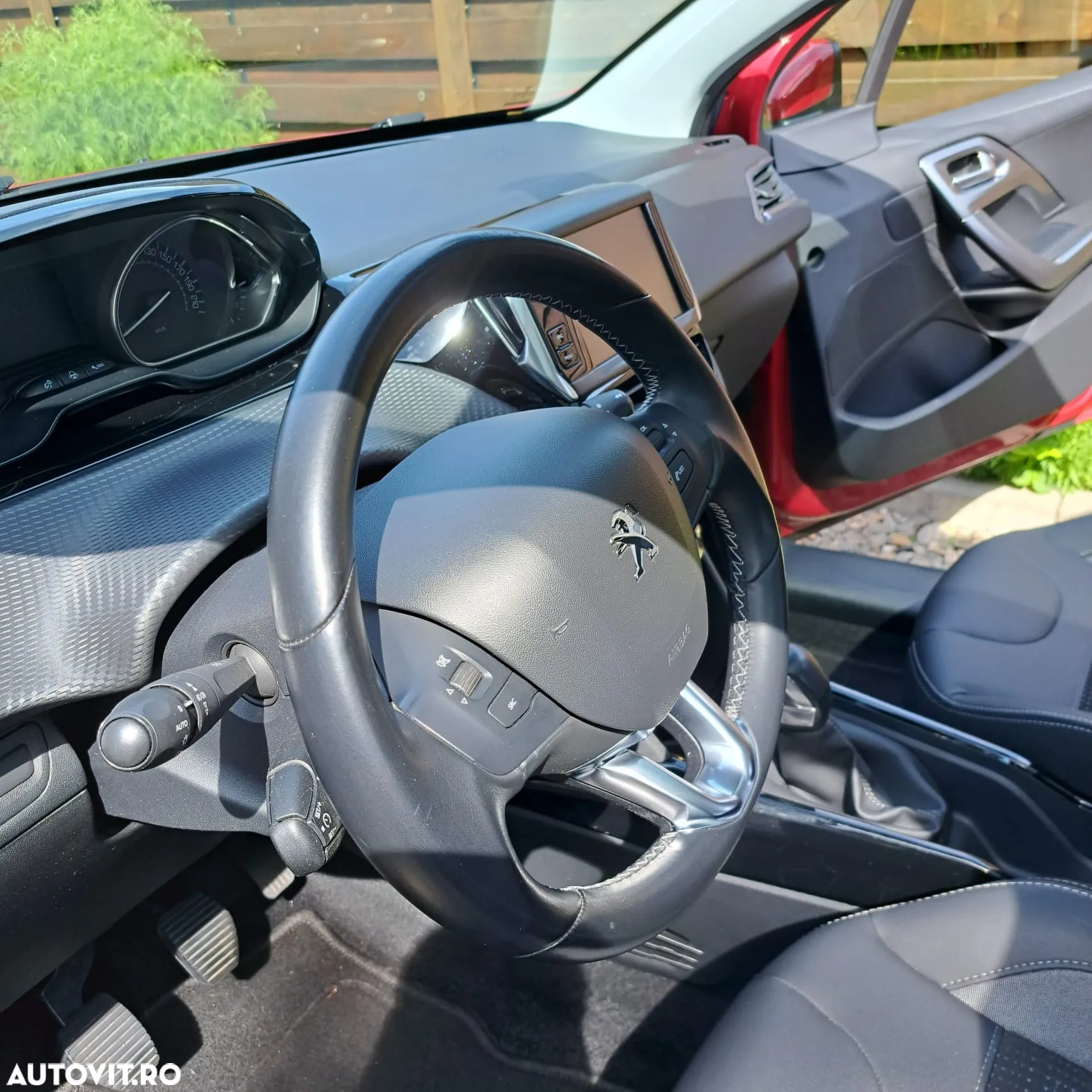 Peugeot 2008 PureTech 110 Stop&Start Allure - 9