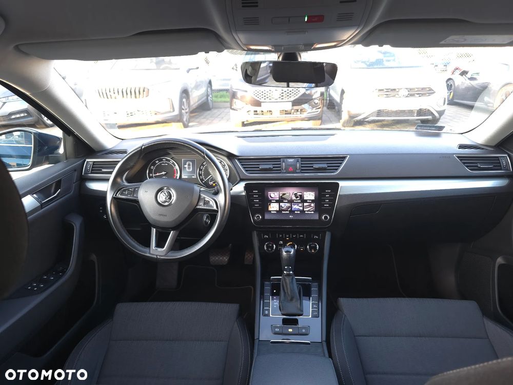 Skoda Superb 1.8 TSI Ambition DSG - 11