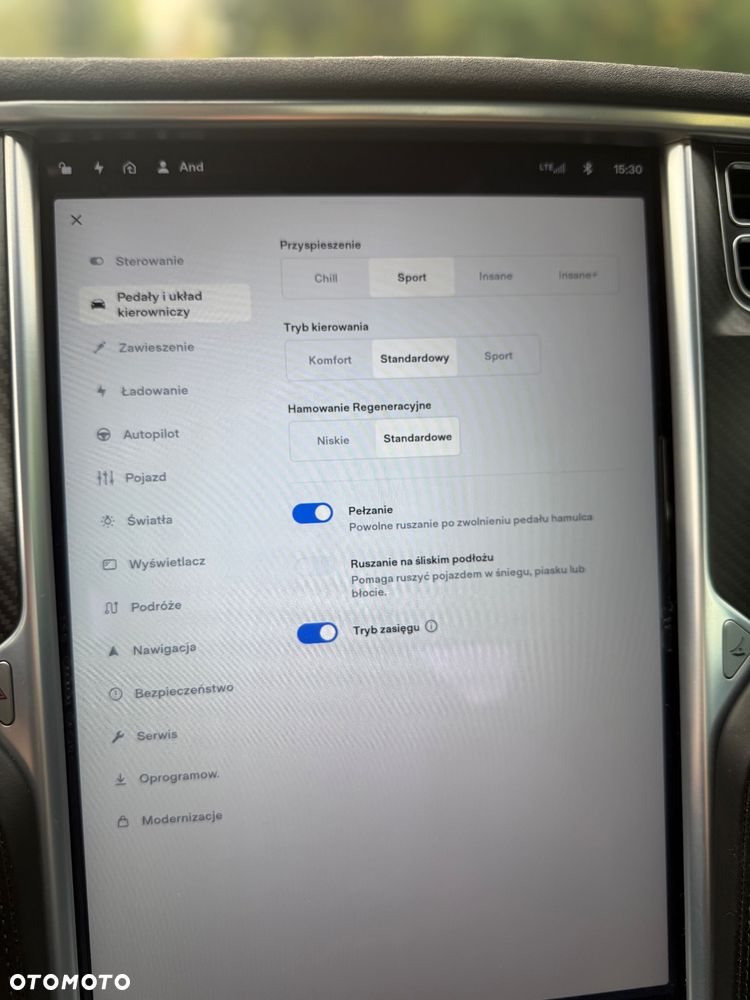 Tesla Model S - 36