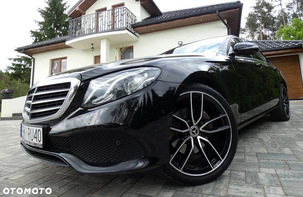 Mercedes-Benz Klasa E 220 d 4-Matic Business Edition 9G-TRONIC - 39