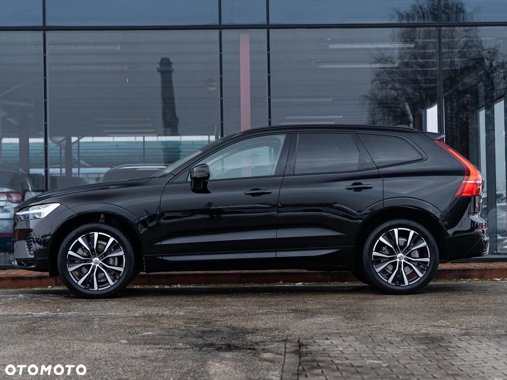 Volvo XC 60 B4 B Plus Dark - 18