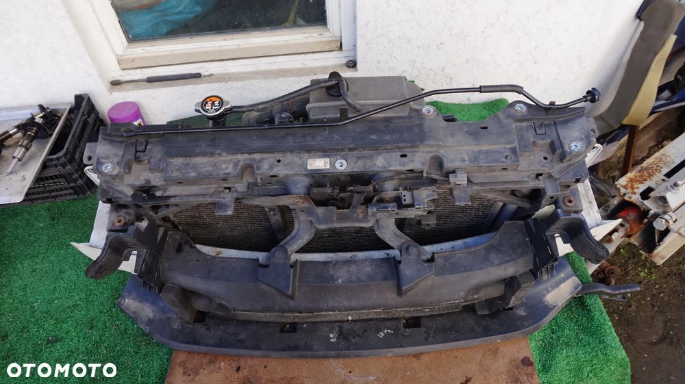 Mazda 3 BM 2.2D  Skyactive pas przedni belka chlodnice - 3